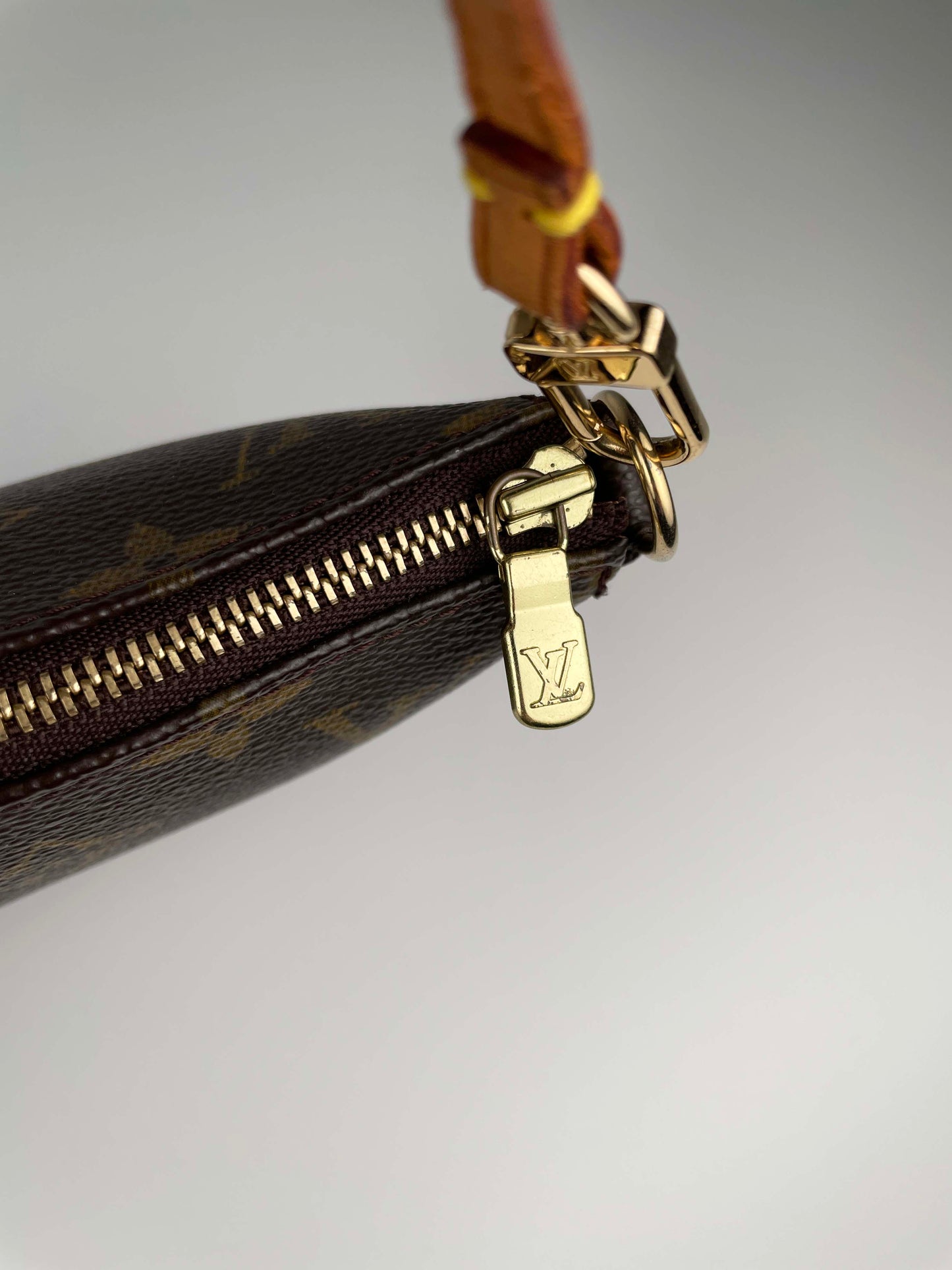 Pochette Accessiores - Monogram Canvas