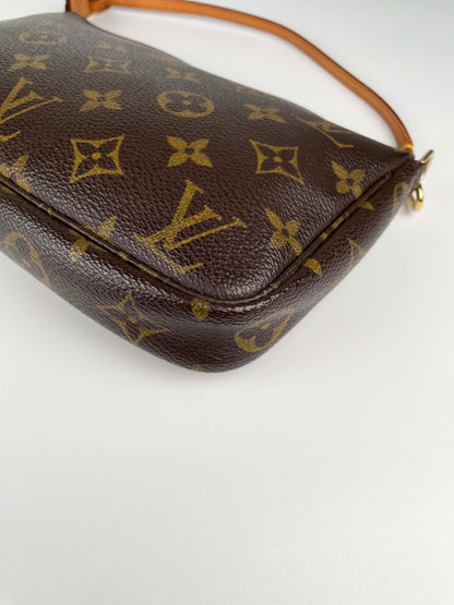 Pochette Accessiores - Monogram Canvas