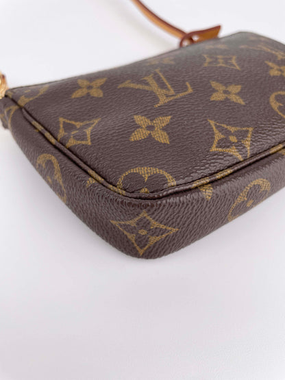 Mini Pochette Accessoires - Monogram Canvas