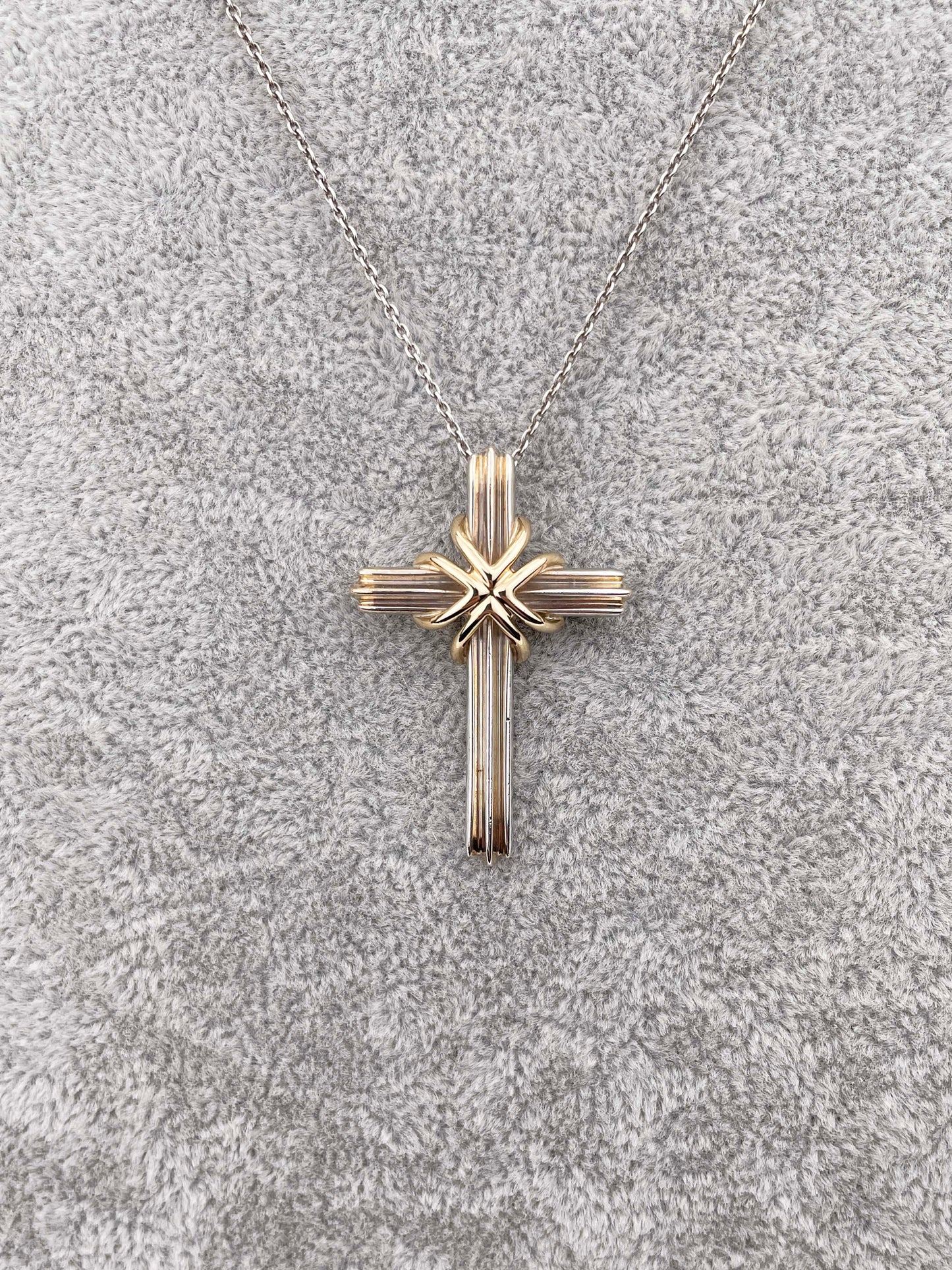 Signature Kreuz Anhänger mit Kette - 925 Sterling Silber & 18K / 750er Gelbgold