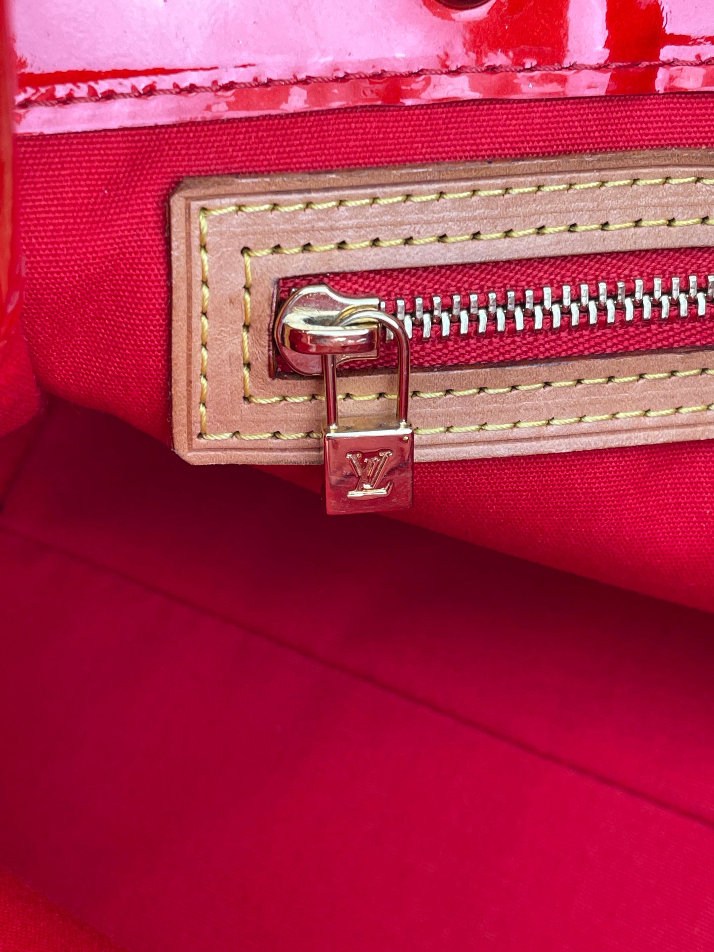 Reade PM - Monogram Vernis