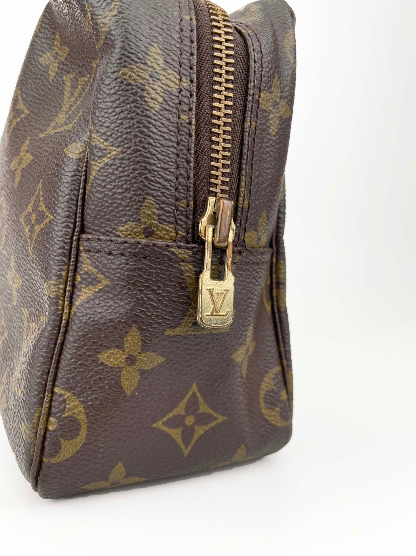 Trousse Toilette 28 Pouch - Monogram Canvas