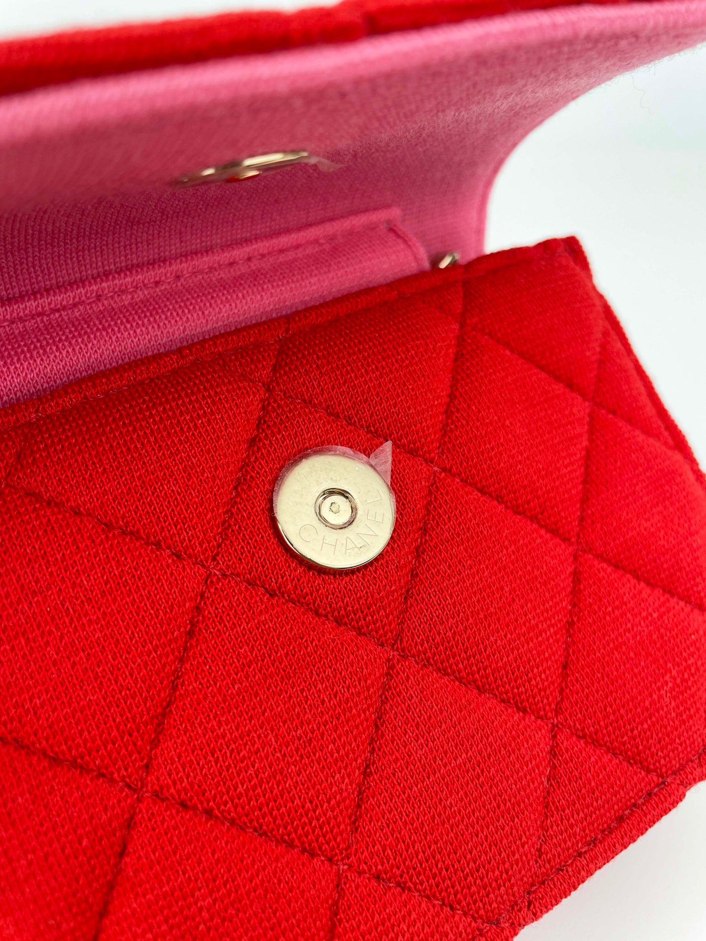 Mini Flap CC Matelassé 23C VIP - Neu & verklebt