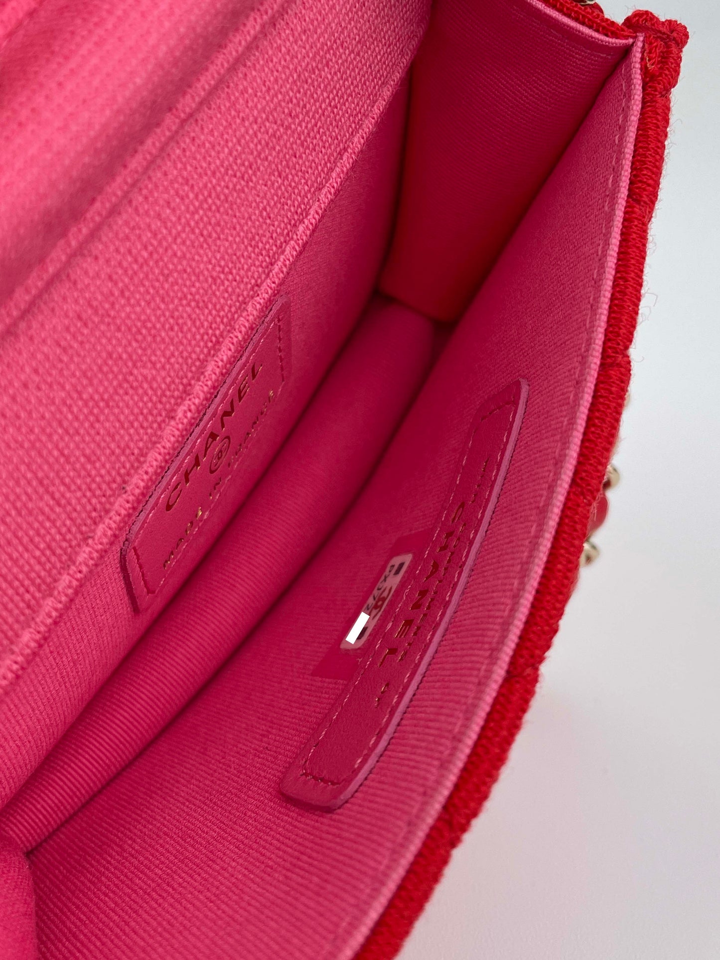 Mini Flap CC Matelassé 23C VIP - Neu & verklebt