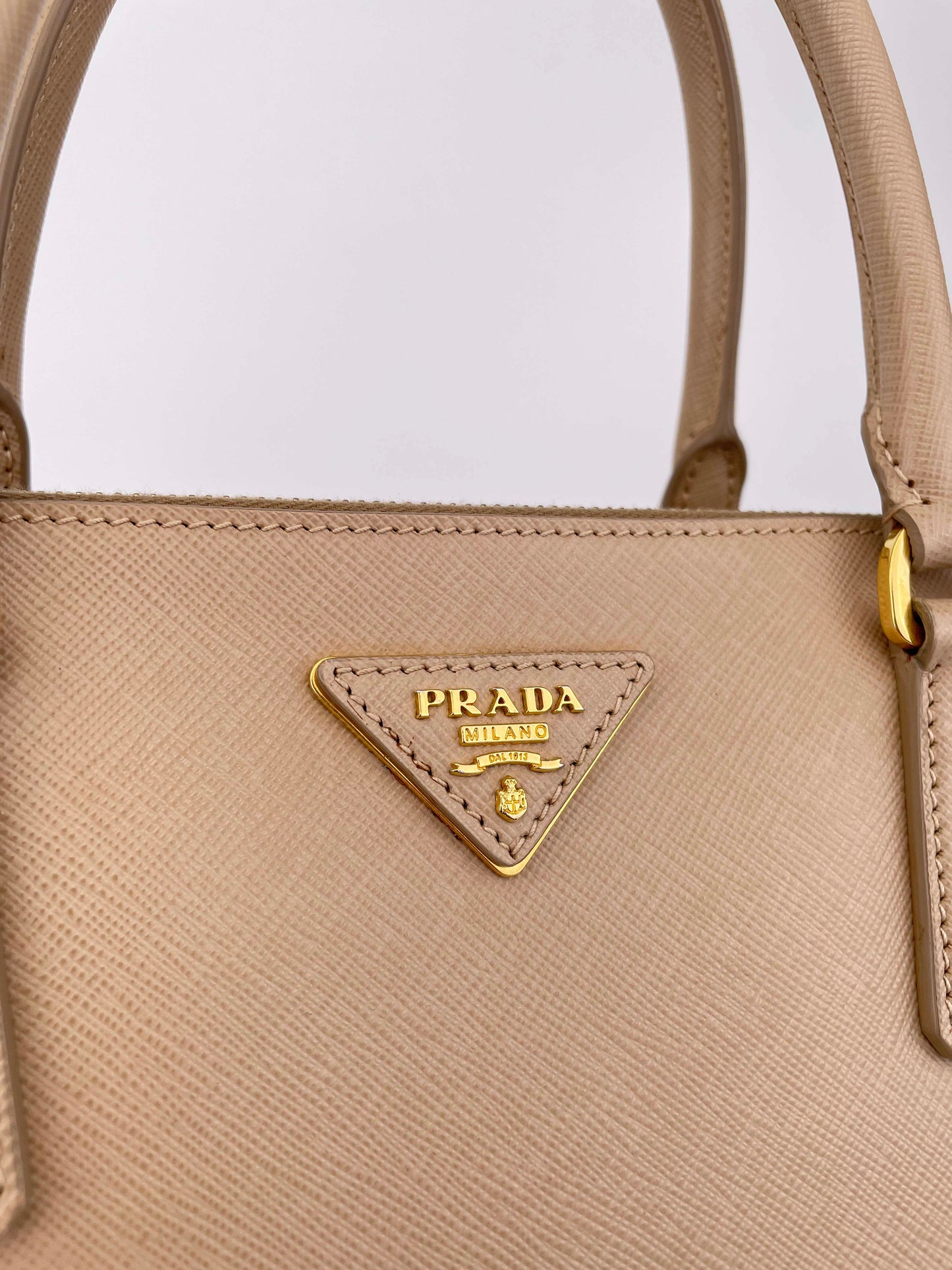 Galleria Double Zip Sabbia BN1802 - Saffiano Lux Leder