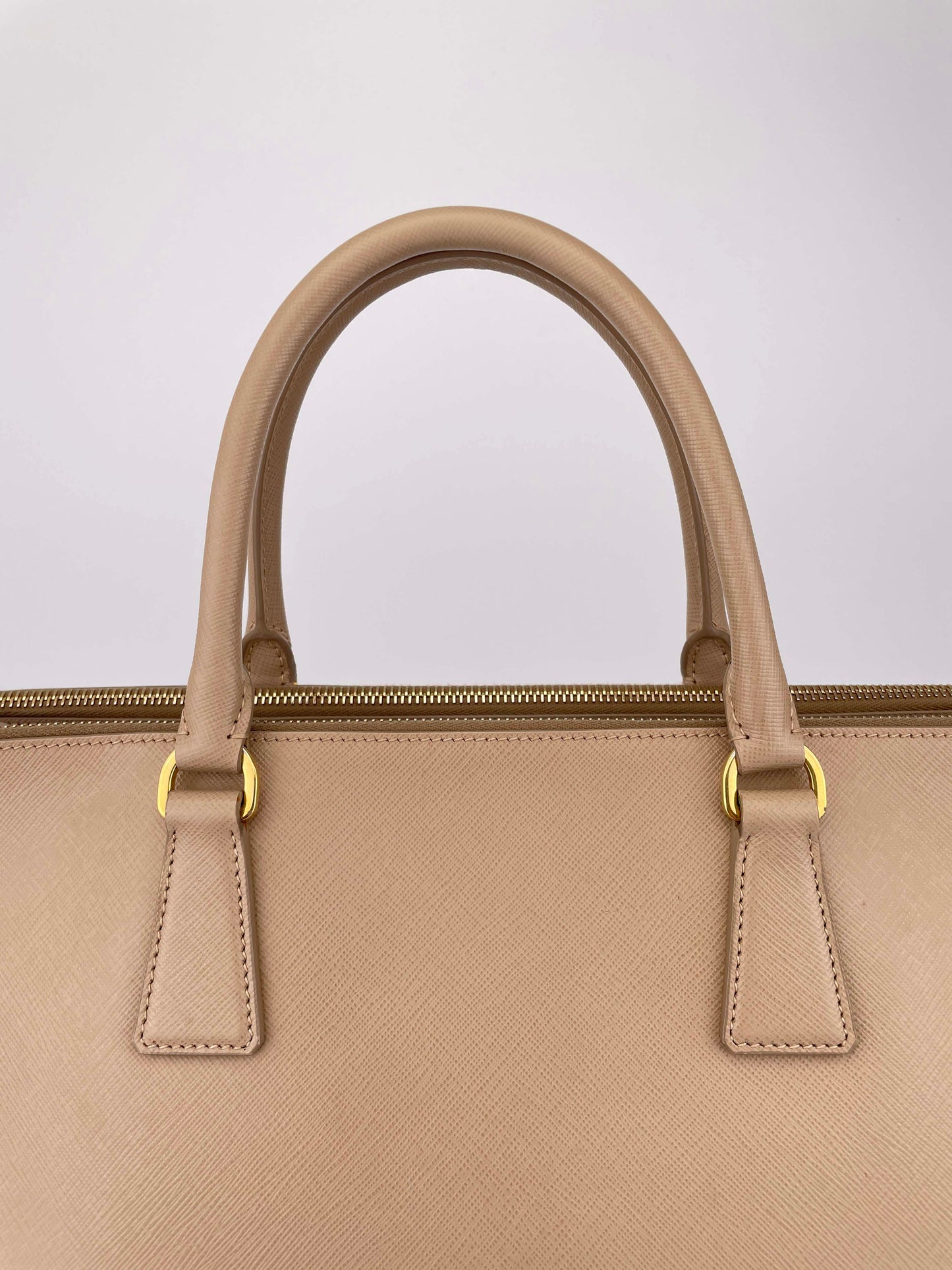 Galleria Double Zip Sabbia BN1802 - Saffiano Lux Leder