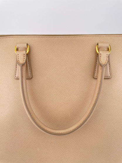 Galleria Double Zip Sabbia BN1802 - Saffiano Lux Leder