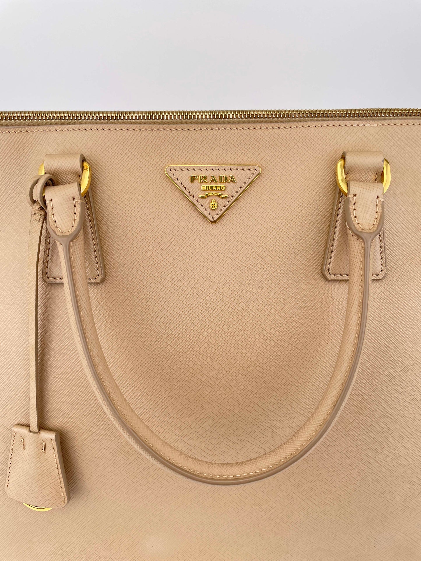 Galleria Double Zip Sabbia BN1802 - Saffiano Lux Leder