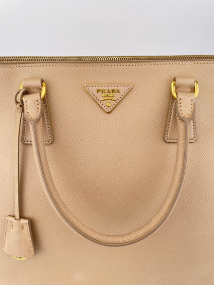 Galleria Double Zip Sabbia BN1802 - Saffiano Lux Leder