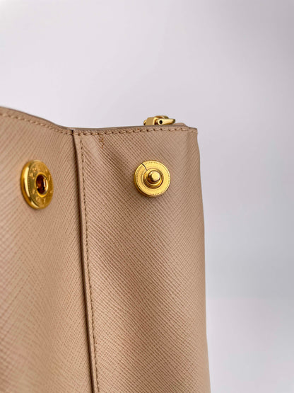 Galleria Double Zip Sabbia BN1802 - Saffiano Lux Leder