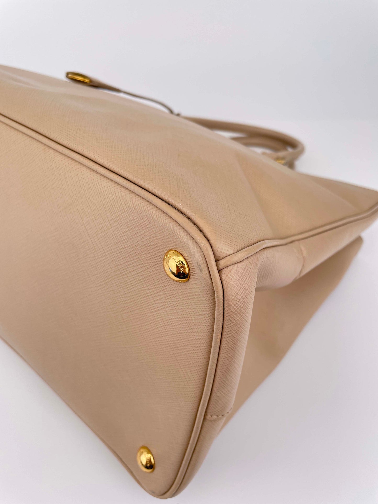 Galleria Double Zip Sabbia BN1802 - Saffiano Lux Leder