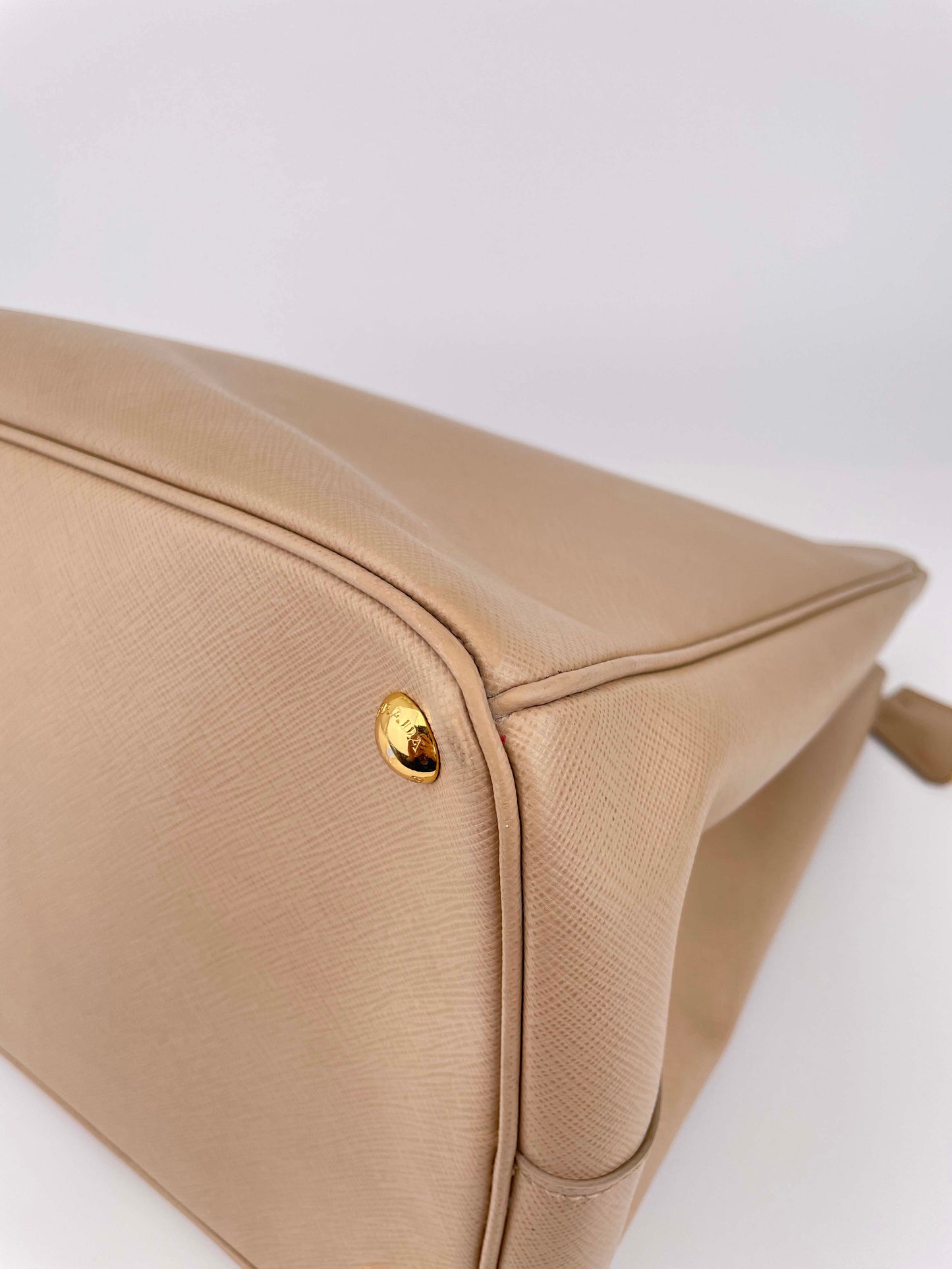 Galleria Double Zip Sabbia BN1802 - Saffiano Lux Leder