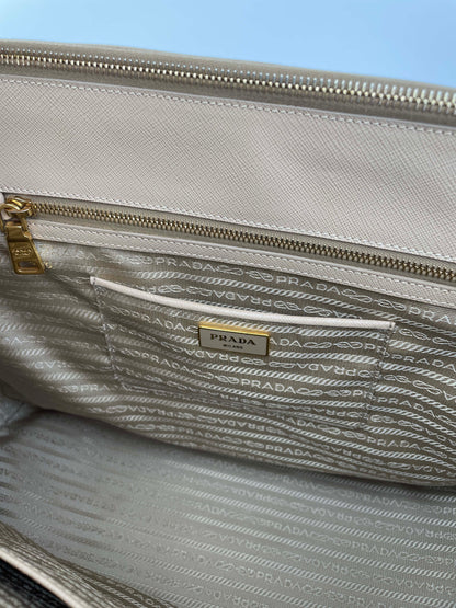 Galleria Double Zip Sabbia BN1802 - Saffiano Lux Leder