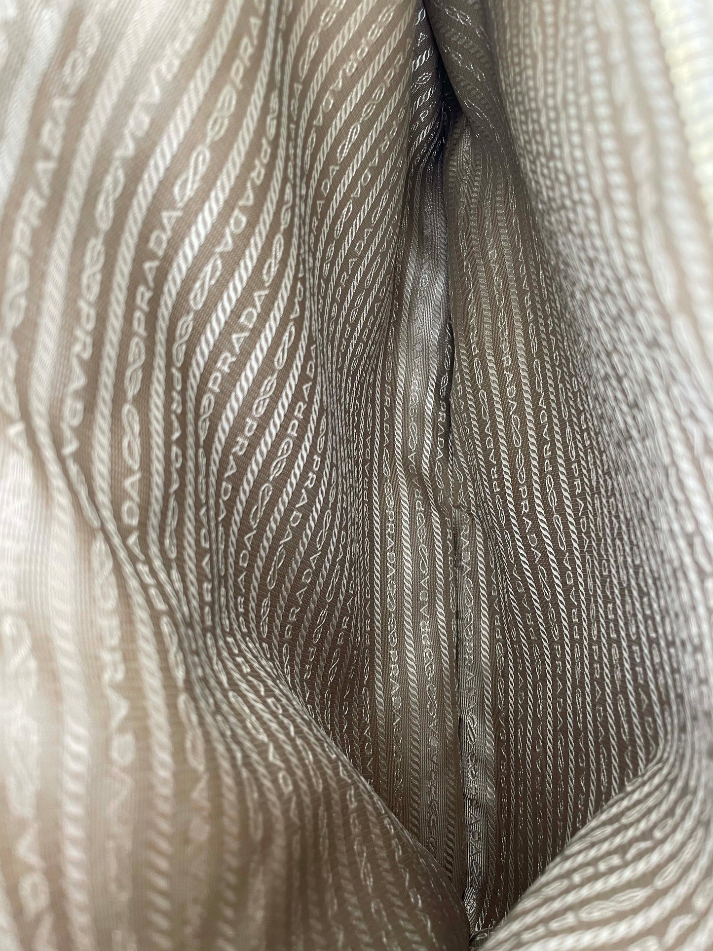 Galleria Double Zip Sabbia BN1802 - Saffiano Lux Leder