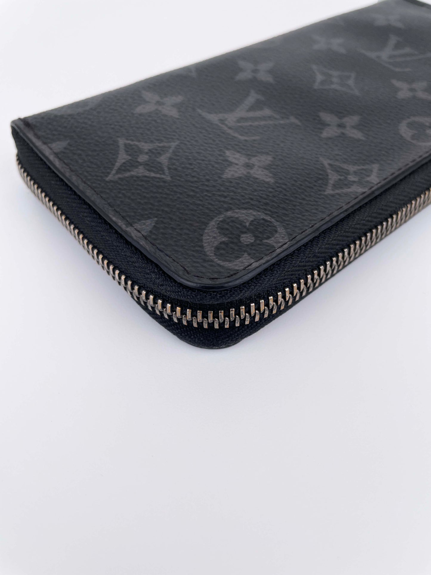 Zippy Vertical Geldbörse - Monogram Eclipse