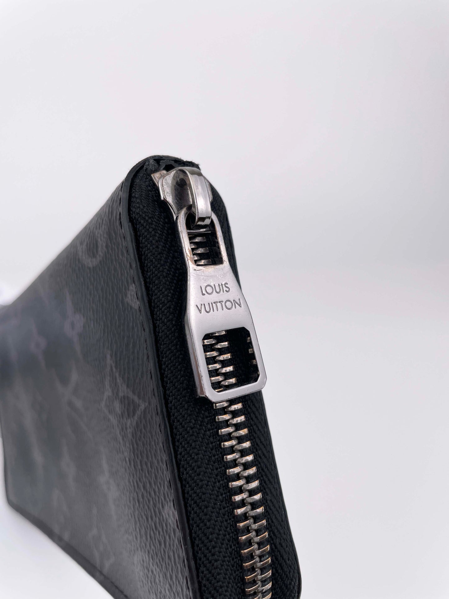 Zippy Vertical Geldbörse - Monogram Eclipse