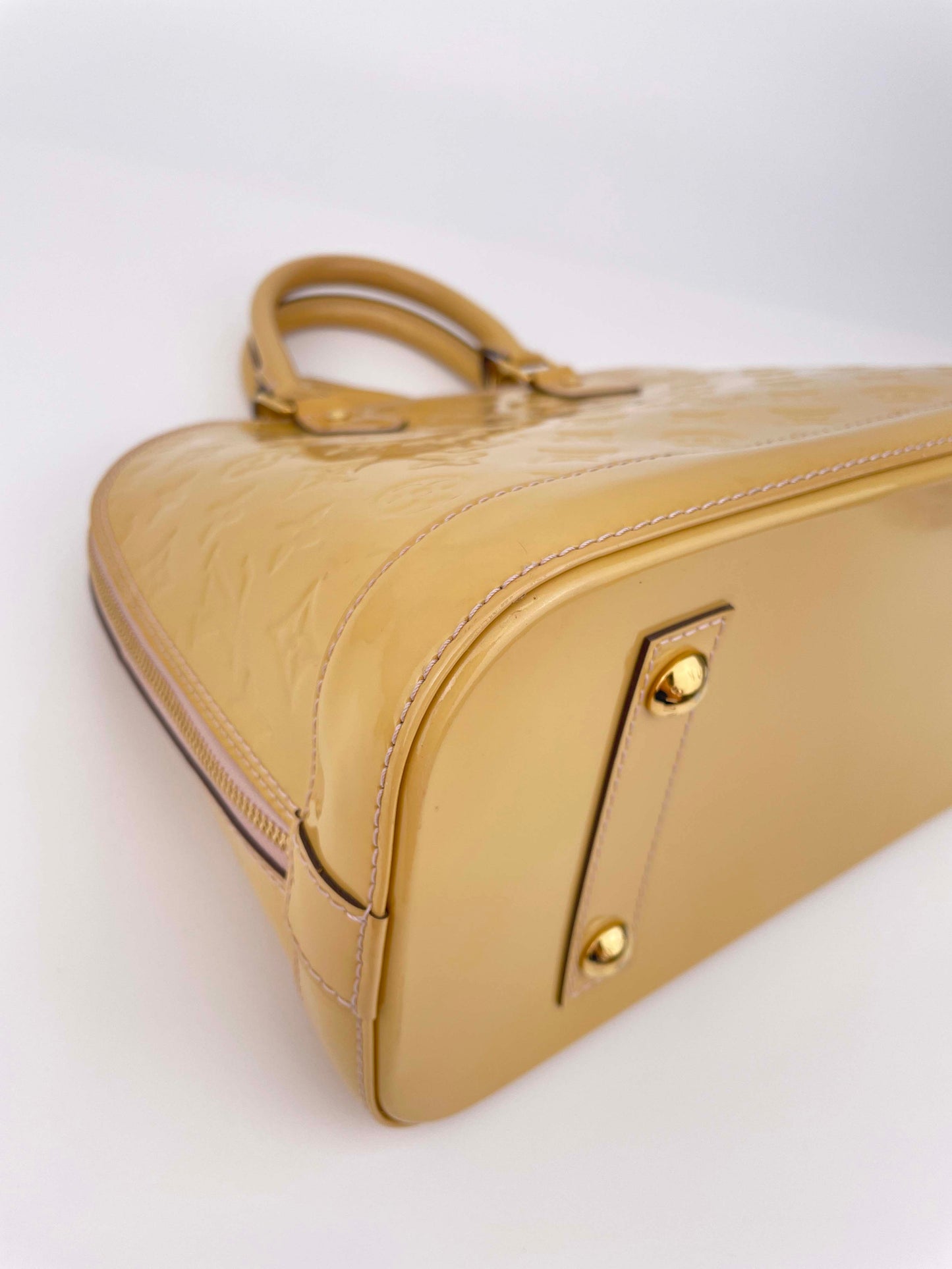 Alma PM - Monogram Vernis