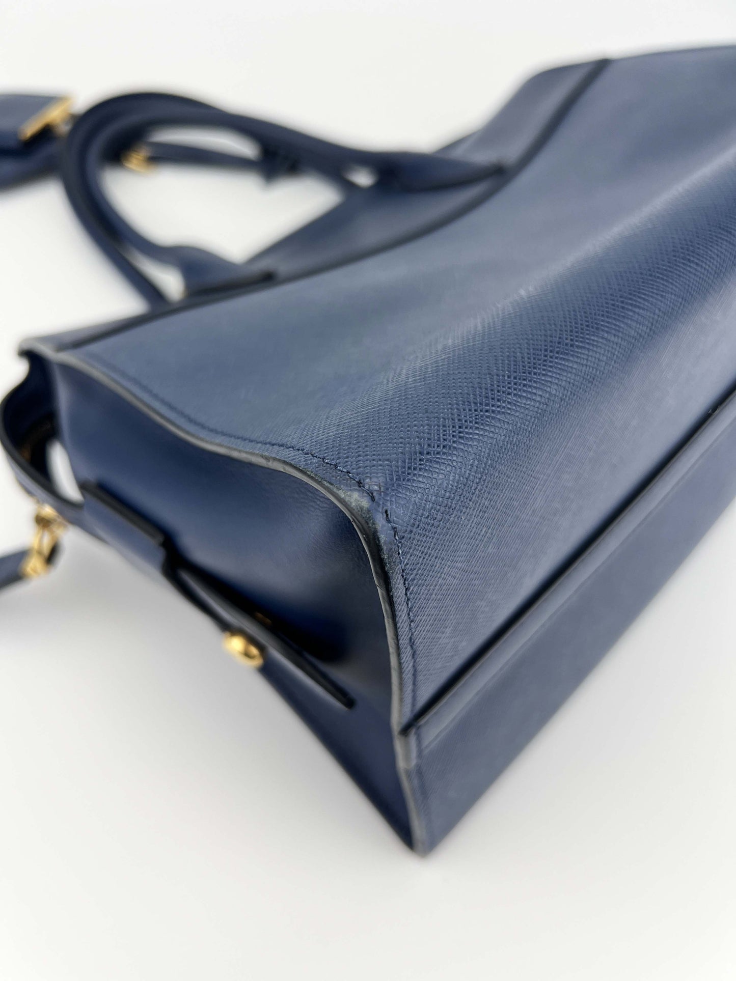 Esplanade - Saffiano Leder