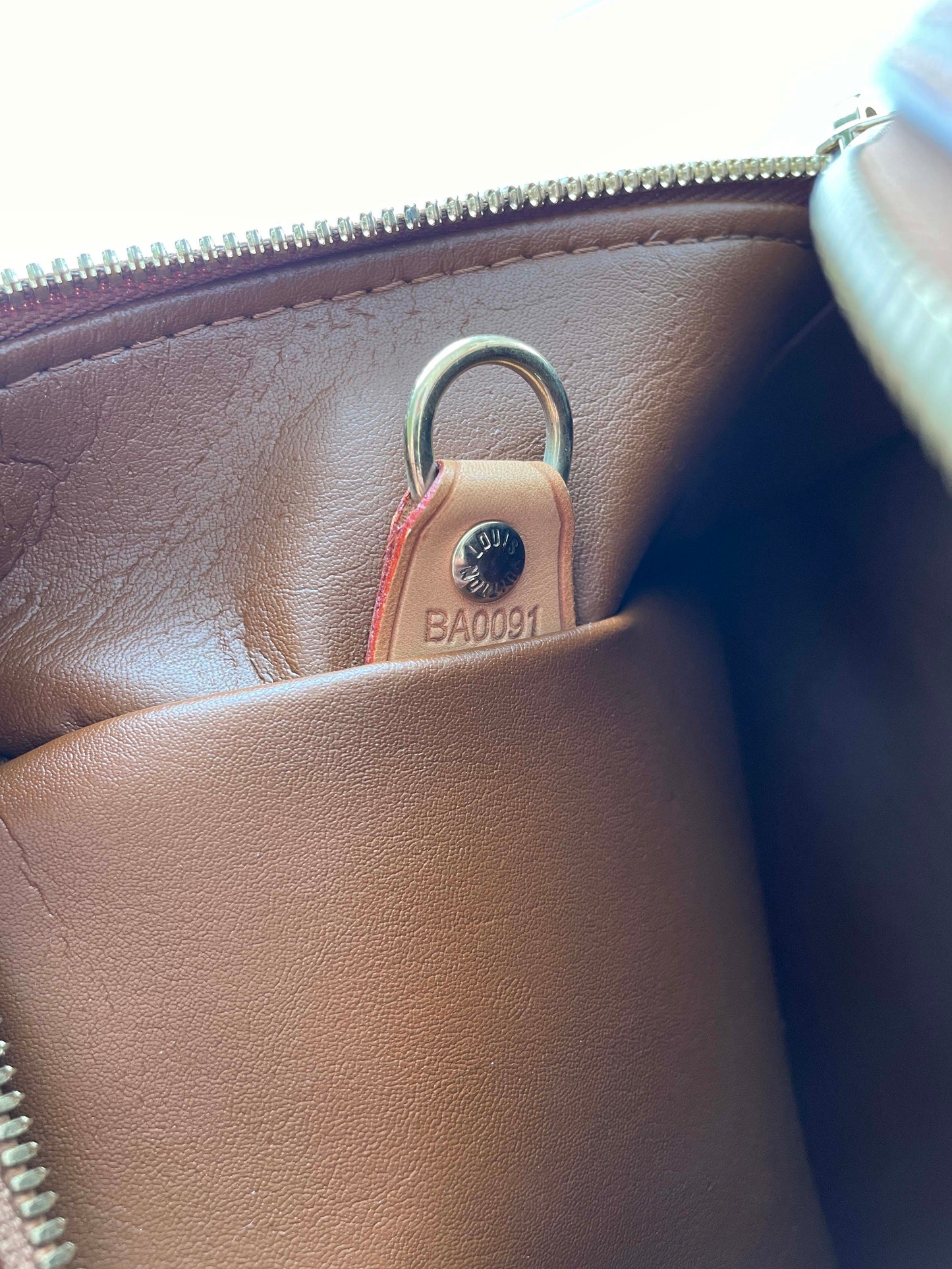 Tompkins Square Bronze - Monogram Vernis